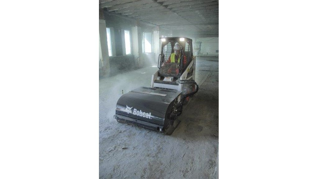 Bobcat skidsteer attachments ideal for materials-handling applications