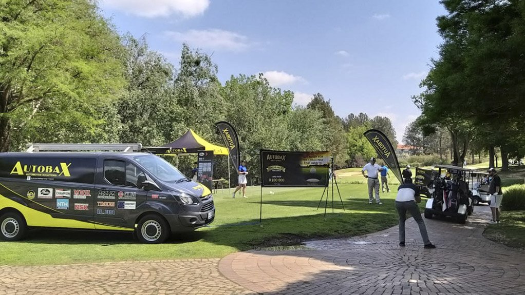 Autobax sponsors hole at Motus Golf Day