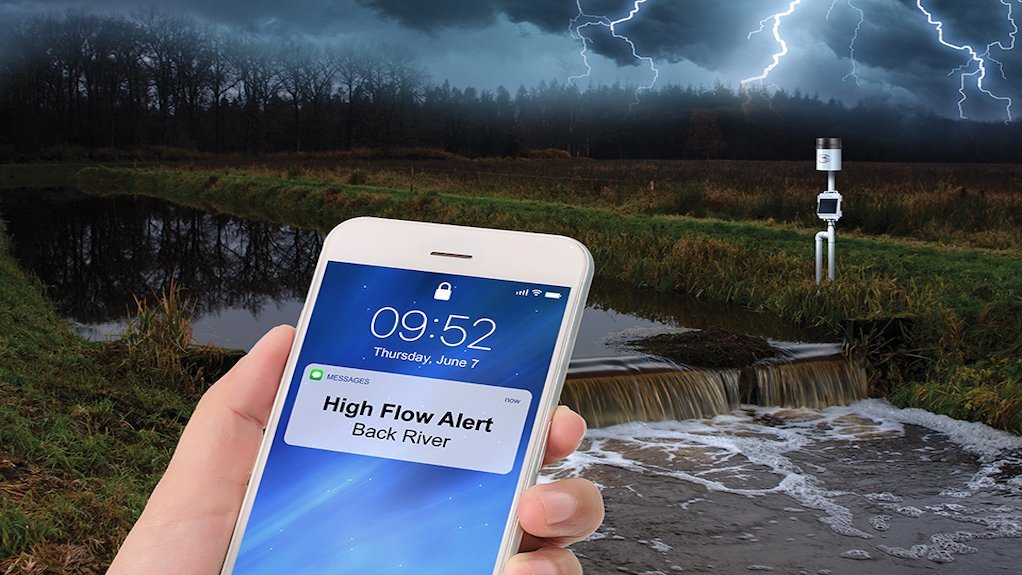 Mobile phones monitor flood levels