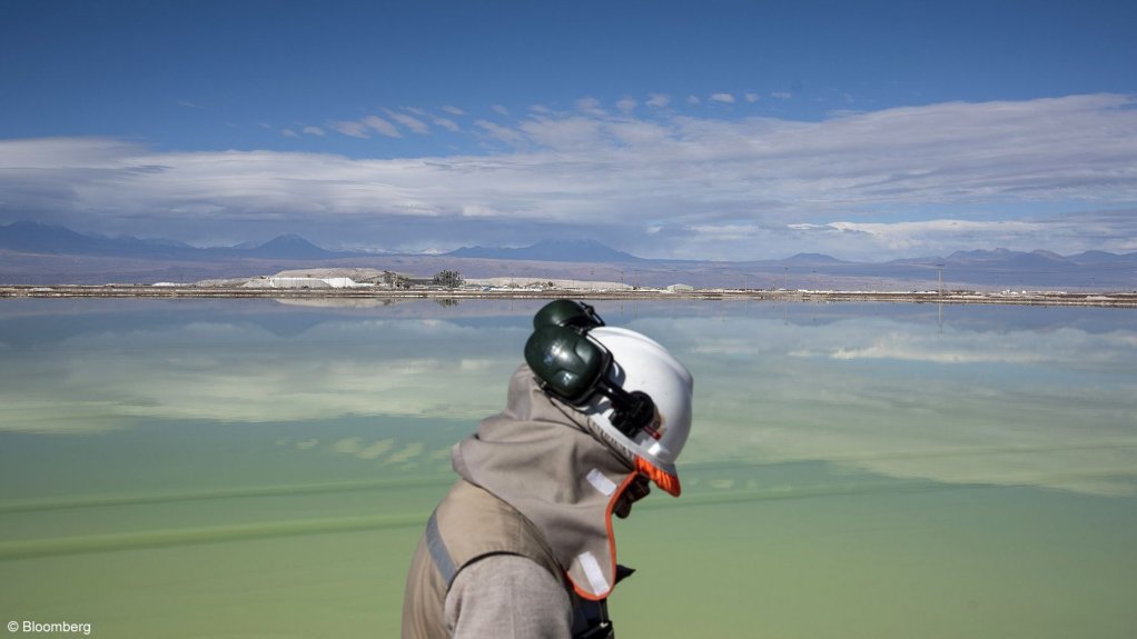 Lithium miner SQM dodges impacts from Chile protests, hit by lower prices