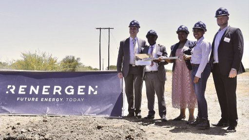 (Left to right) Renergen CEO Stefano Marani, DMRE technical support chief director Xolile Mbonambi, Petroleum Agency South Africa acting CEO Lindiwe Mekwe, Renergen CFO Fulu Ravele and Renergen COO Nick Mitchell at the groundbreaking event at the Virginia gas project