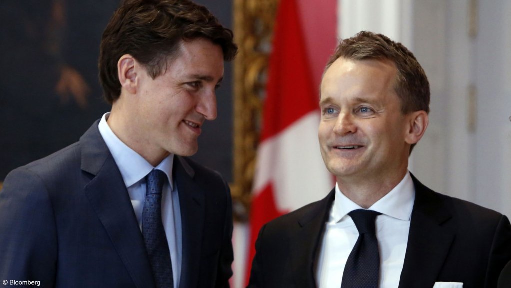 Canadian Natural Resources Minister Seamus O'Regan pictured with Prime Minister Justin Trudeau in November 2019.