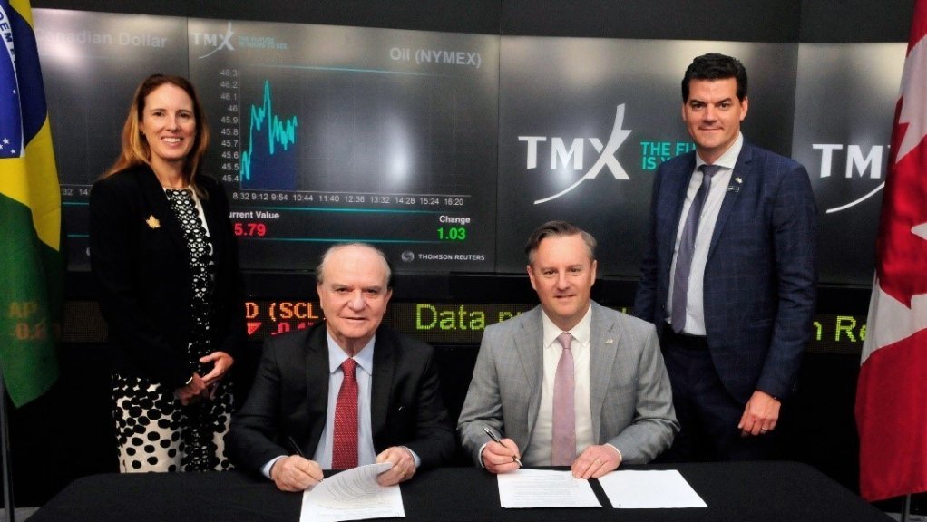 From left to right: Evelyn Coulombe, Consul General of Canada in Rio de Janeiro, Wilson Nélio Brumer, Ibram chairperson, Robert Peterman, TMX VP for global business development and Guillaume Légaré, TMX head of South America. 