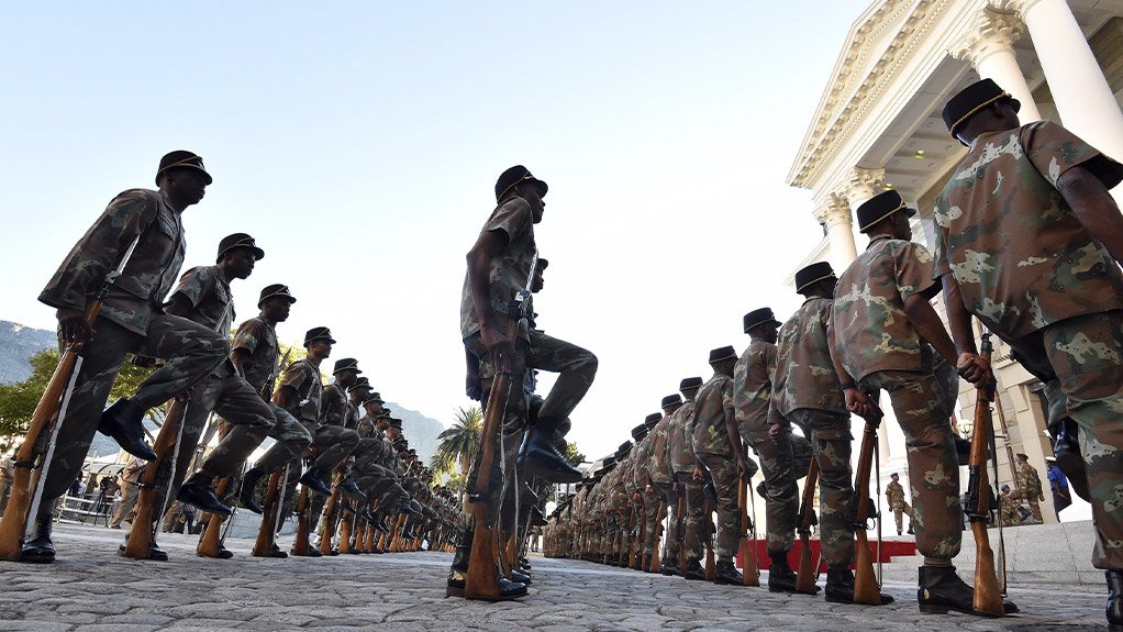 'There is no need to move around' – SANDF will help police to limit movement during lockdown