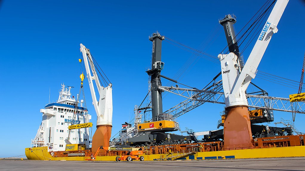 Two new cranes for Port Elizabeth as reefer season begins