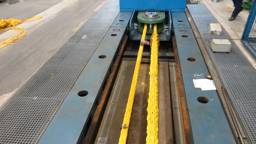 Steppingstone
The certification is an important steppingstone in the wider market acceptance of heavy lift, fibre rope slings
