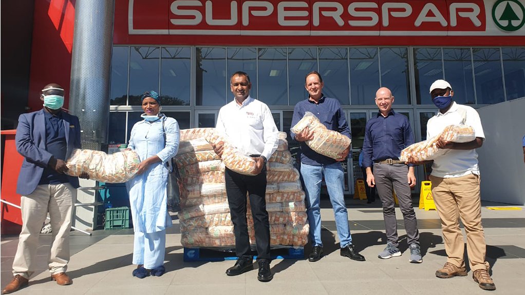 Sappi was able to distribute 60 000 kg of A+ porridge to their neighbouring communities throughout KZN, in partnership with the Spar Group and the Southern Lodestar Foundation