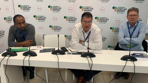 THE JUNIOR AND EMERGING MINERS DESK
Alex Khumalo, Errol Smart and Grant Mitchell discuss junior mining at the Investing in African Mining Indaba