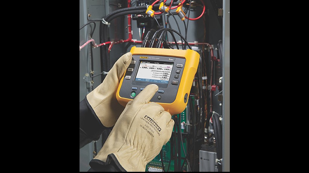 The Fluke 1732 and 1734 three-phase energy loggers