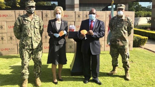 US donates 730 000 masks for South Africa's health department 