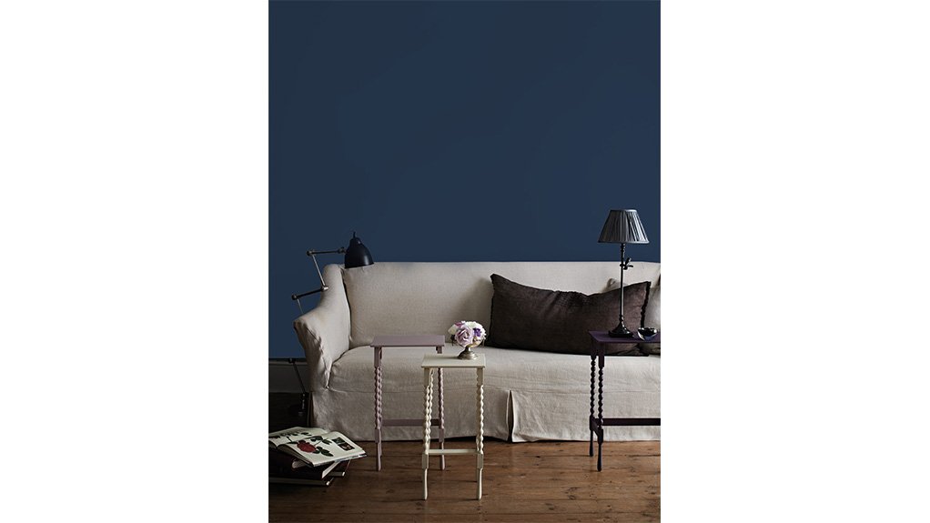 WINTER COLOUR INSPIRATIONS
Plascon’s colour advice team has come up with a collection of interior colours to fit the mood of the times