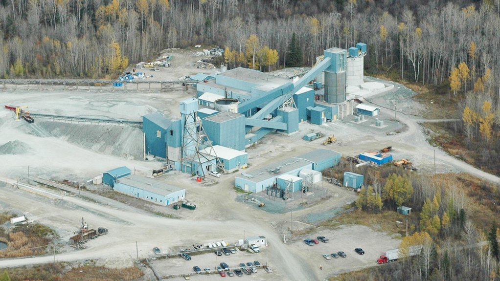 Black Fox Complex, Canada