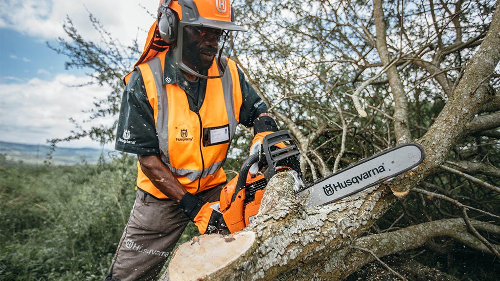 Garden Route Environmental Forum (GREF) teams up with Husqvarna South Africa to tackle climate change and environmental management
