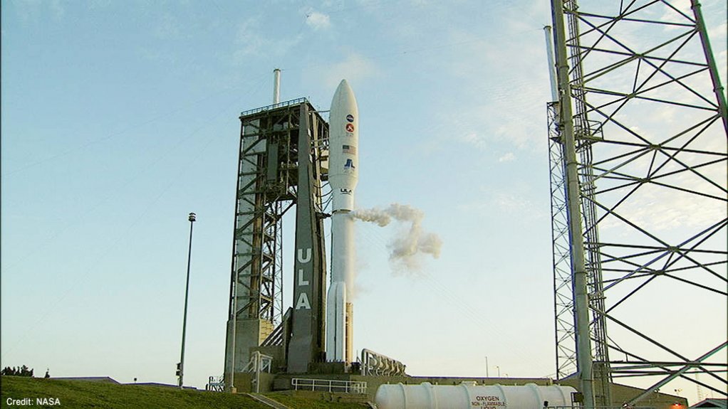 The Atlas V rocket carrying the Mars 2020 spacecraft (including the Perseverance rover) within its nose cone, standing at Launch Complex 41 just hours before lift-off. 