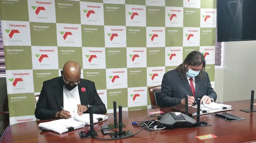 Transnet signs deal to supply 300 freight rail wagons to Mozambican rail operator