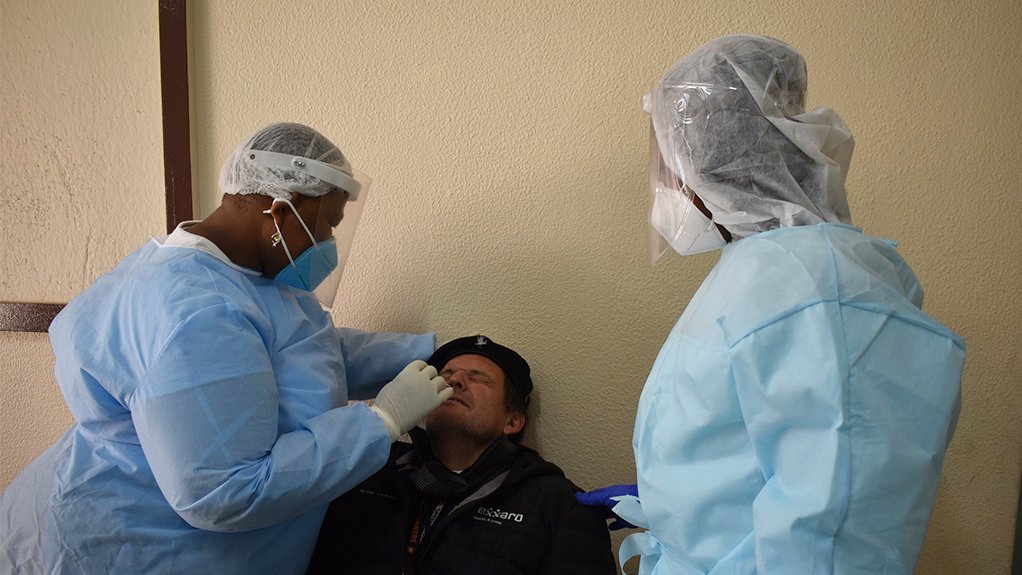 Exxaro Acting Engineering Manager Theuns Van Wyk doing his voluntary Covid-19 testing.