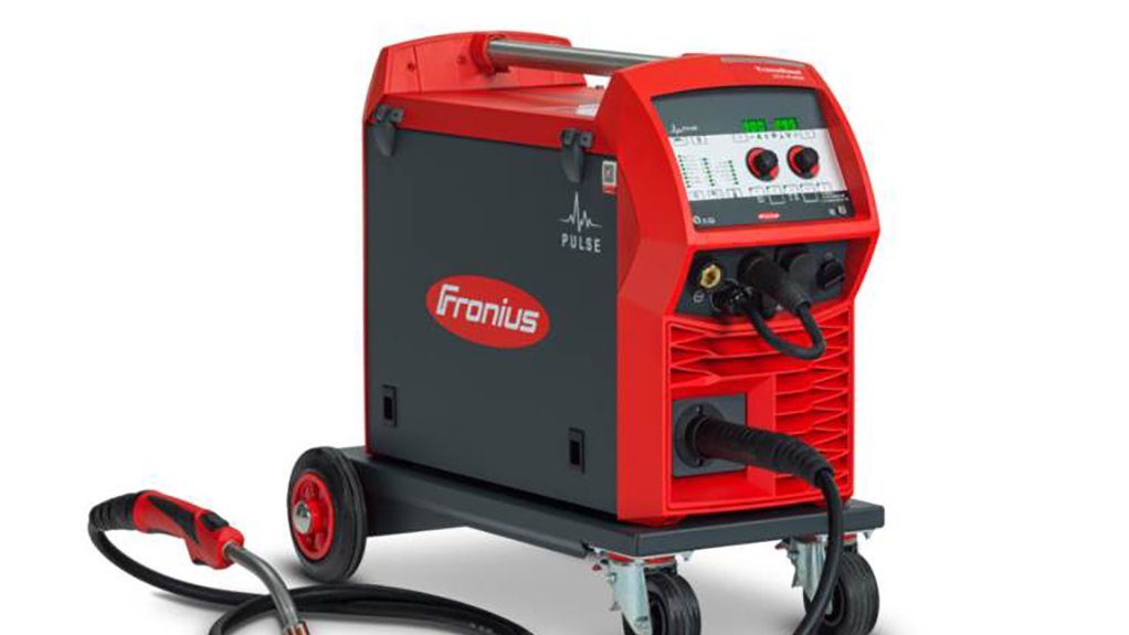 The TransSteel 3000 compact Pulse is a multiprocess device that masters MIG/MAG, TIG, and electrode welding to the same high degree.
