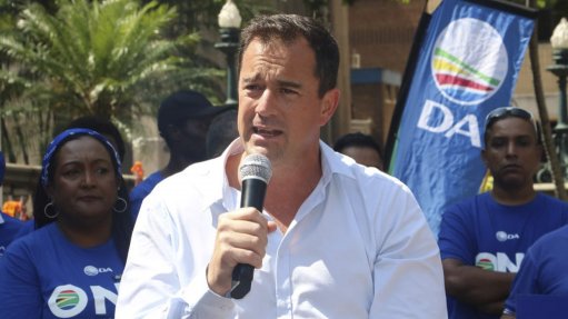 Steenhuisen promises DA’s non-racialism approach will help fix the country