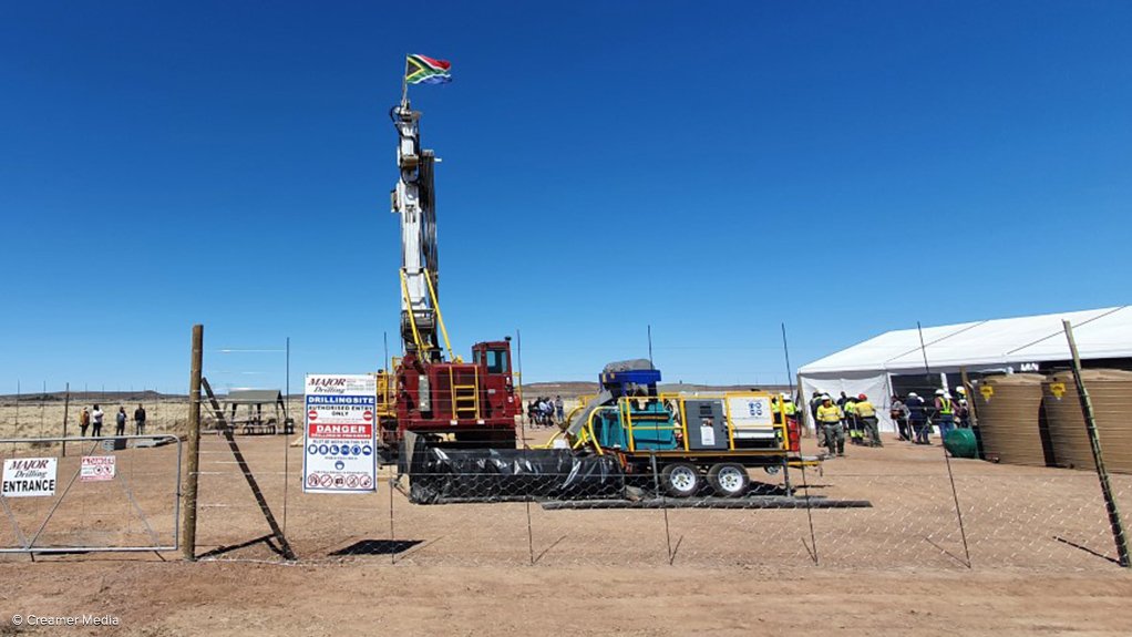 Council for Geoscience starts deep drilling in Karoo basin