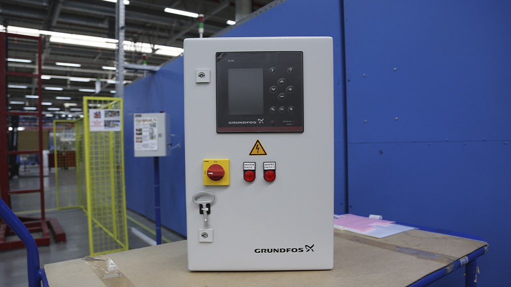 The Grundfos Control MPC can monitor up to six connected identical pumps. 