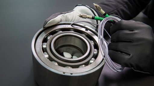 FULLY LOADED
The fibre-optic load-sensing bearings developed by SKF gather data such as load and stress on pumps and compressors at a distance