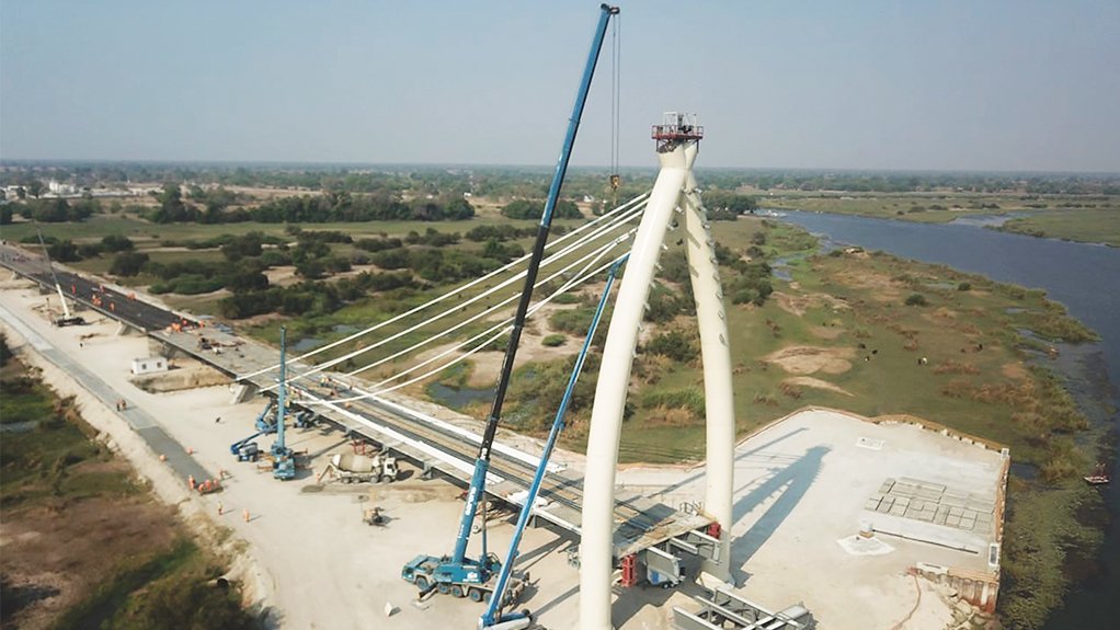 Sarens is the global leader and reference in crane rental services, heavy lifting, and engineered transport.