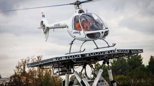The VSR700 OPV just before landing on the moving platform; note that the pilot does not have his hands on the controls.