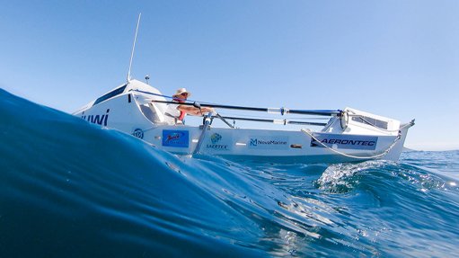 Zirk Botha nears St Helena island on day 24 of rowing voyage 