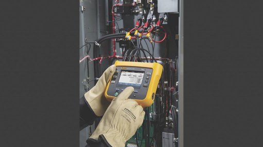 Fluke 1732 and 1734 three-phase energy loggers