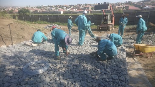 ROCK SOLID TRAINING
The partnership between Gabion Baskets and Tjeka Training Matters aims to raise the standards of gabion structure installations in South Africa
