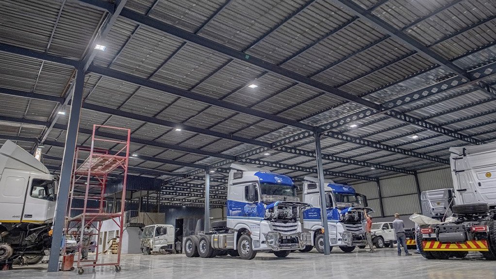 The locally designed and manufactured ECOBAY illuminates the Strado Truck & Trailer Remanufacturers’ new manufacturing plant.

