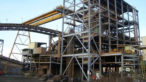 AngloGold Ashanti boosts reserves, dividends
