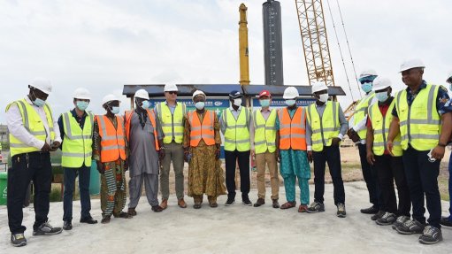 MINISTERIAL MOTIVATION
The Minister of Transportation in Nigeria has pushed promoters for the on-time completion of the Lekki Deep Sea Port 