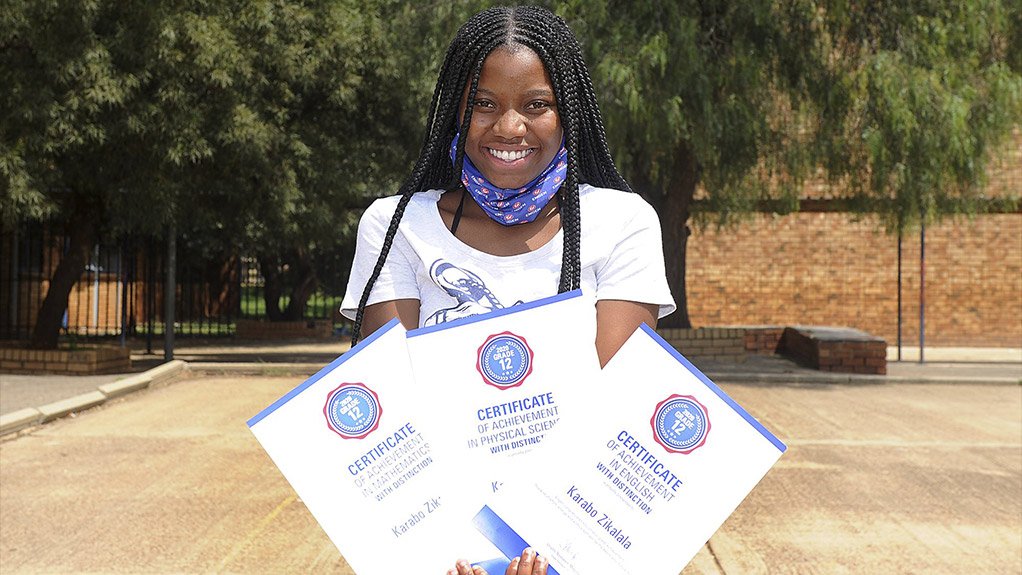 Orange Farm learner aces matric thanks to Engen’s supplementary classes  
