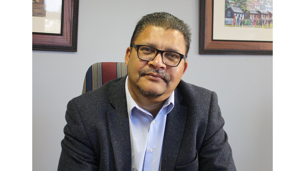 CHRIS CAMPBELL
Government needs to partner with private-sector investors
