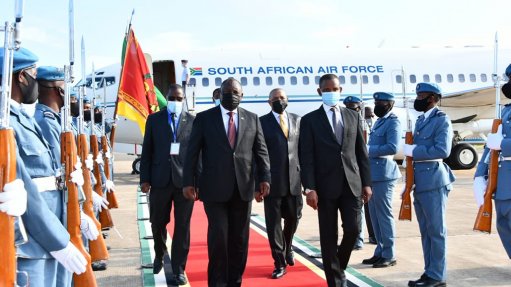  Ramaphosa arrives in Maputo for SADC meeting on Mozambique 