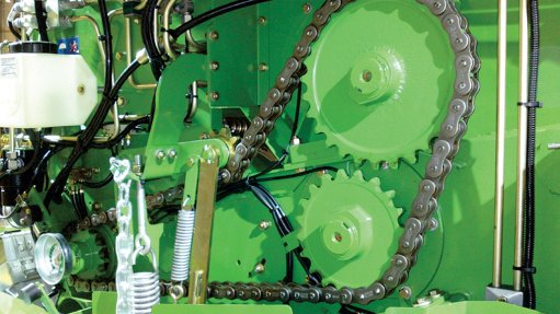 FAVOURED CHAIN
Aboutt 70% of baler OEMS choose the Tsubaki RS100HT Agri Baler Chain
