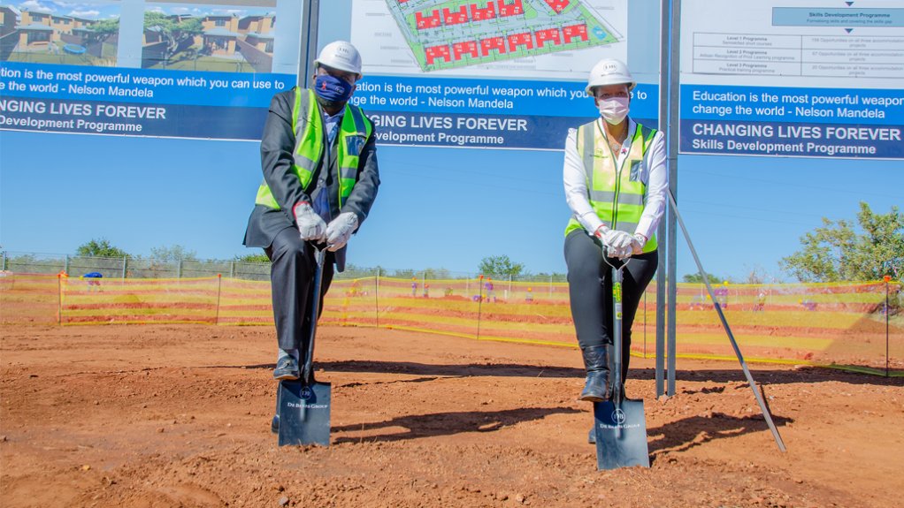 De Beers Group Managed Operations MD Mpumi Zikalala and Acting Mayor of Musina Local Municipality Councillor Jeremiah Khunwana turning the first sod on the Stand 4 construction 