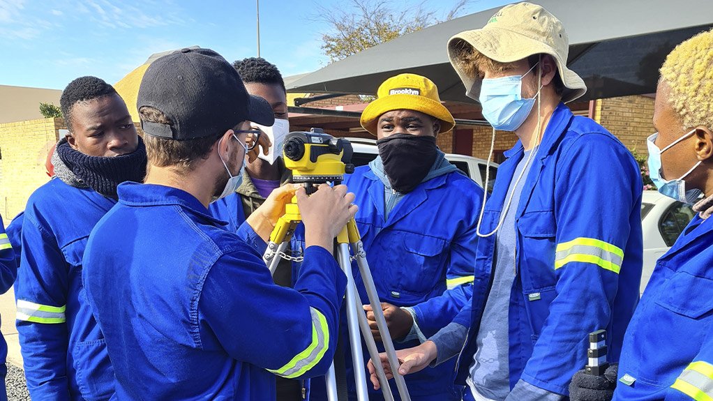 Courses will be provided at Tjeka Training Matters’ various training centres in the country and through its mobile units by facilitators who are skilled and experienced in the use of Upat SA’s products