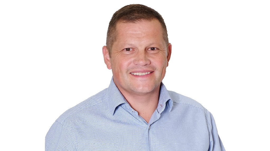 Hendrik Papenfus is currently the Sales Manager Africa for Graco, an American based equipment manufacturer for the fluids industry. He has a passion for African business and played an instrumental role in developing the African strategy for Graco.  

