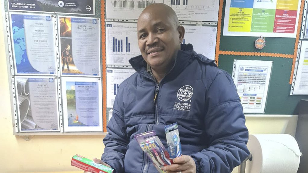 Voltaire Dlamini encourages Columbus Stainless employees to donate on a daily basis