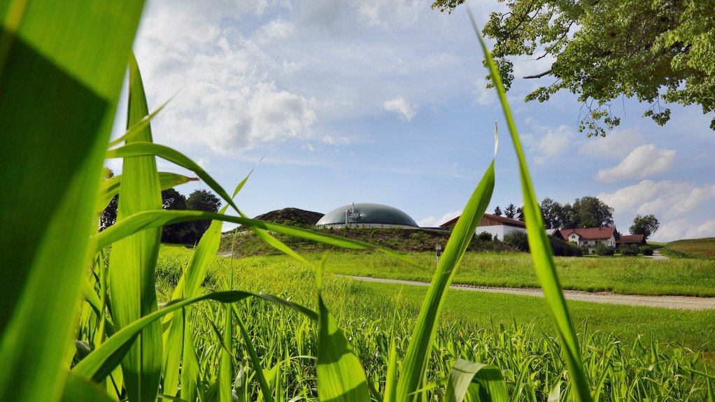 BIOGAS FACILITY ON FARM
Anaerobic digestion converts hazardous organic waste