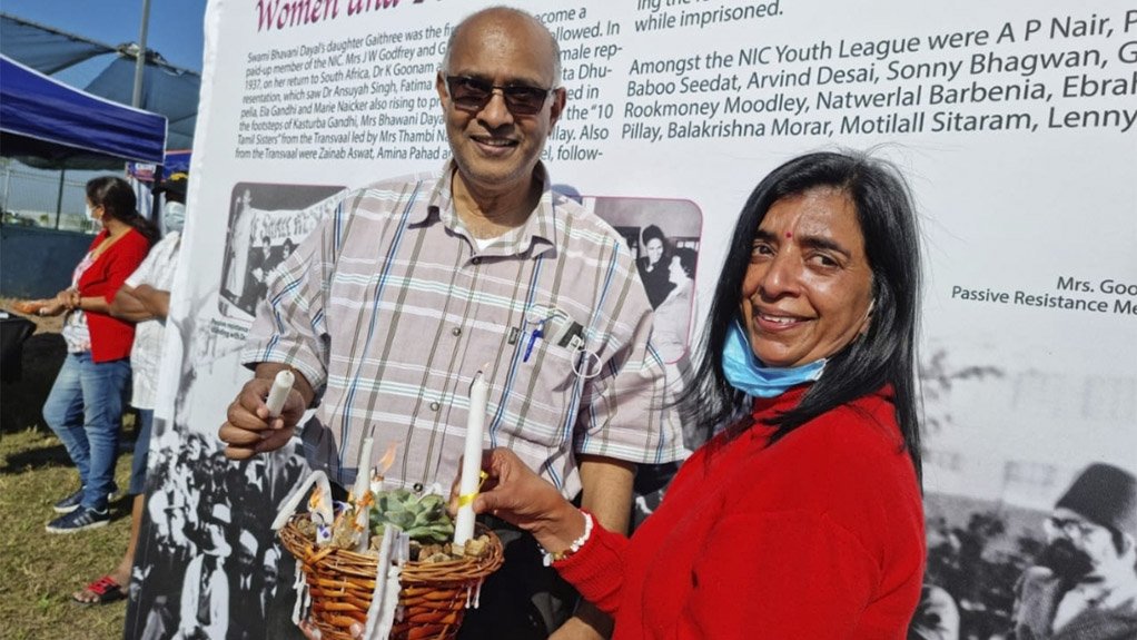 Former exile Yogan Moodley whose father went to prison twice in the 1946 campaign and Amsha Naidoo, sister of slain Umkhonto weSizwe soldier Lenny Naidu  lit symbolic candles in memory of the resistors who fought unjust racial segregation