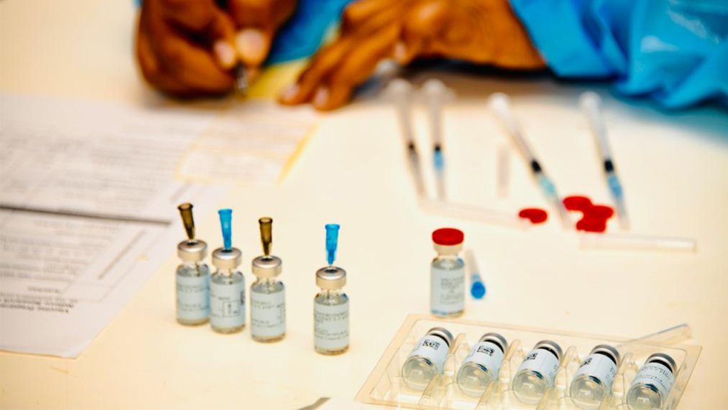 Sanef welcomes govt decision to vaccinate journalists