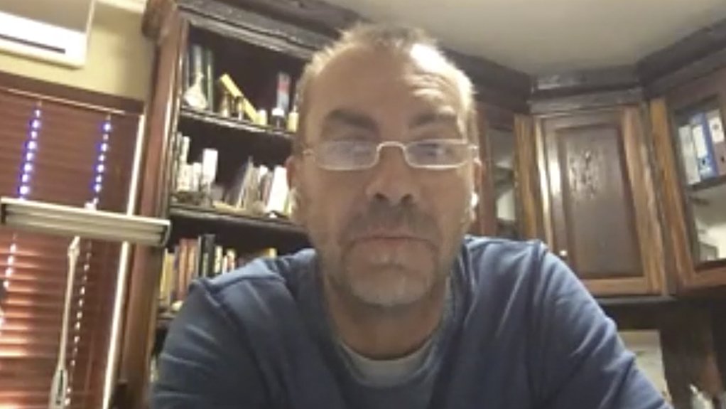 Picture of Nastoplex shareholder and CEO Lyndon De Meillon