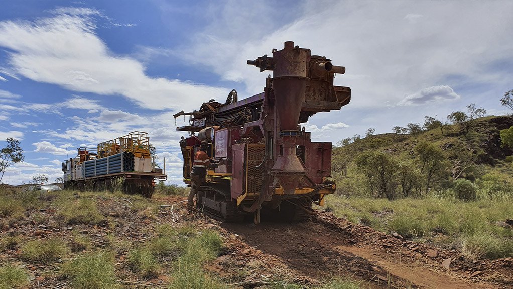 An image of contract workers at Alien Metals Hancock project