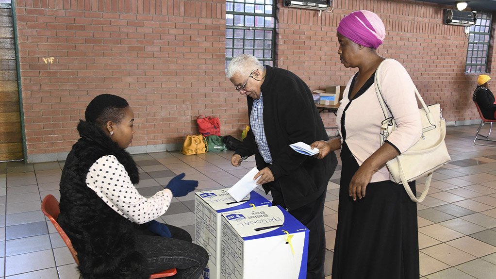 Home Affairs Committee receives IEC report on possible postponement of local government elections