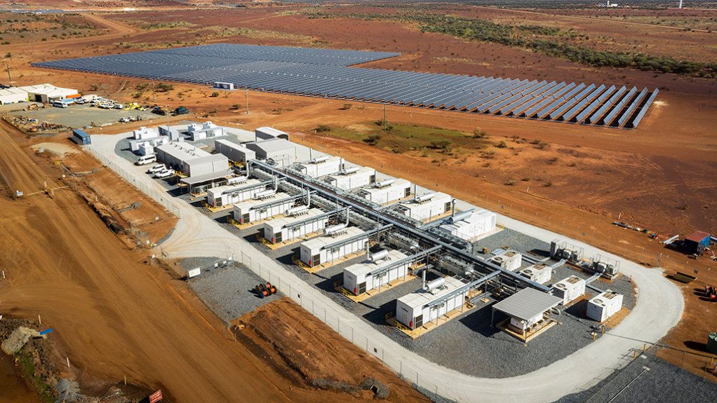 An image showing an electricity microgrid with photovoltaic panels at a mine site in Australia.