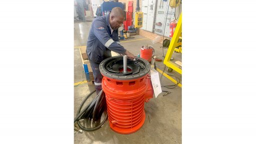 Image of Integrated Pump Technology staff maintaining pumps to OEM standards
