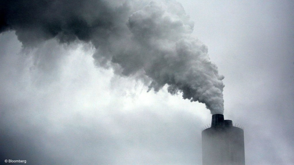 An image of an electric power station.